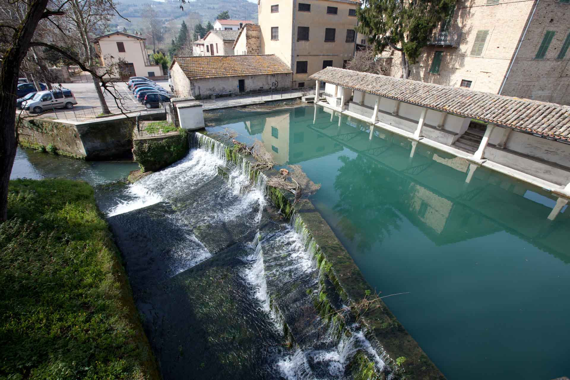 Bevagna lavatoio Accolta