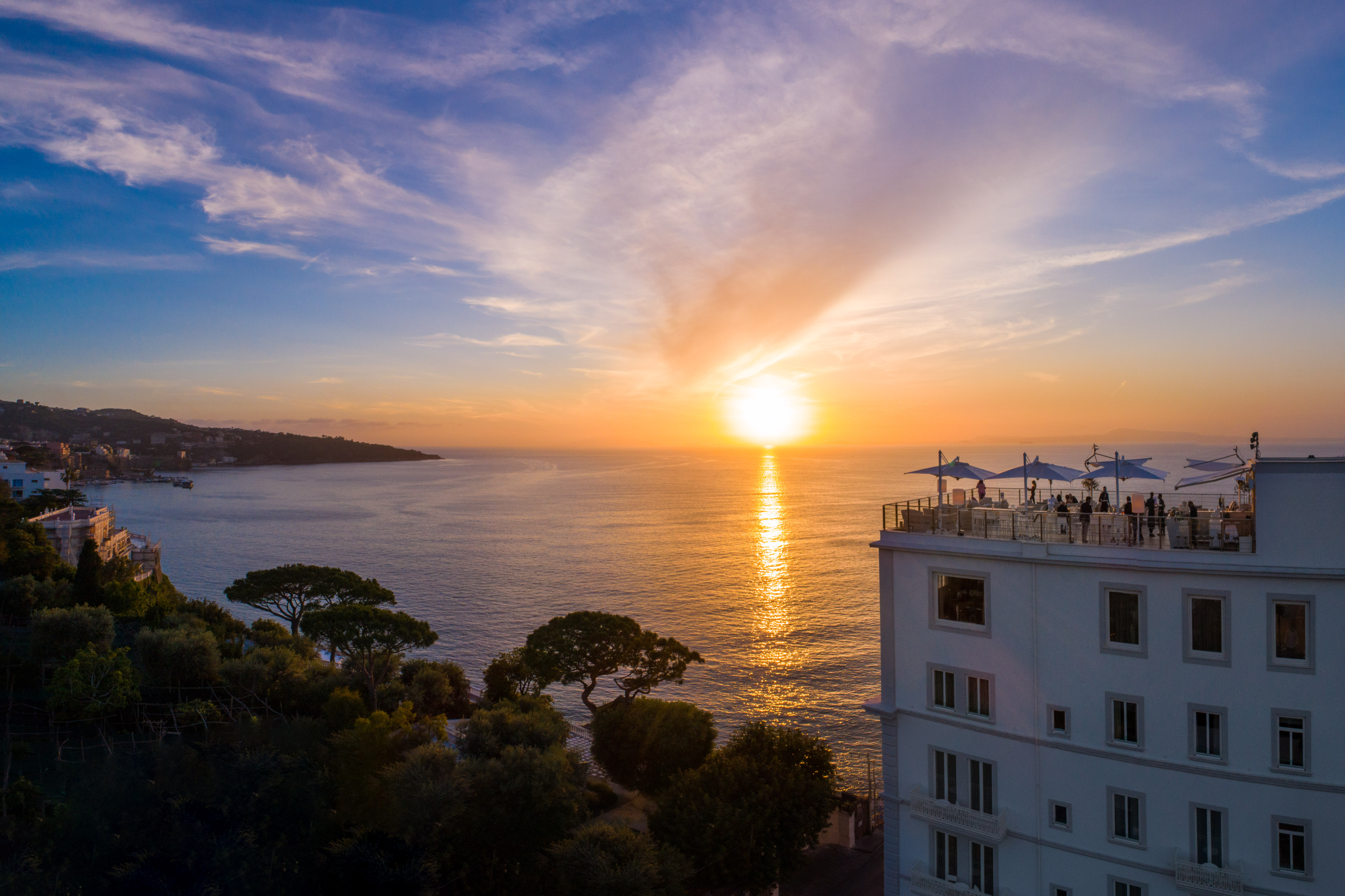 3 Vista Sky Bar Sunset hotel mediterraneo