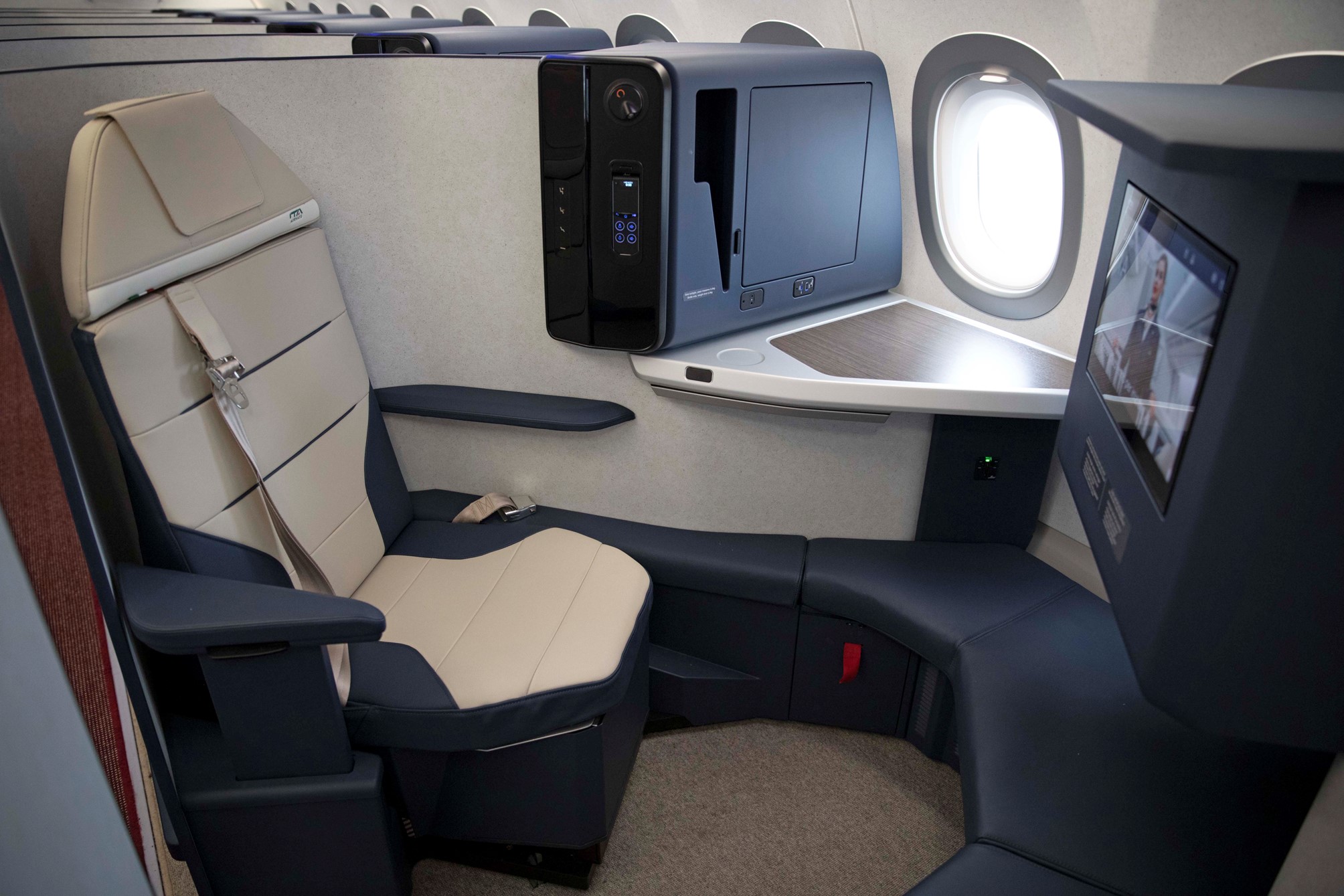 Ita Airways Dubai A321neo Business