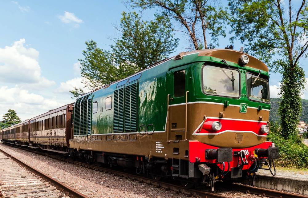 Locomotore treno storico langheOR