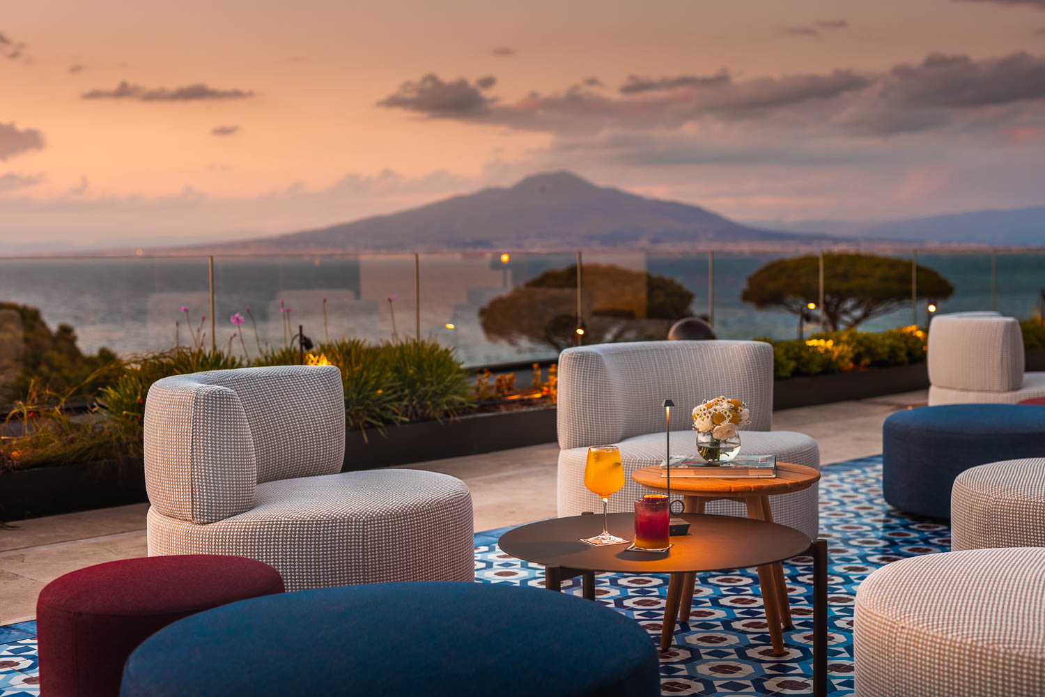 Lumi Sky Lounge 21