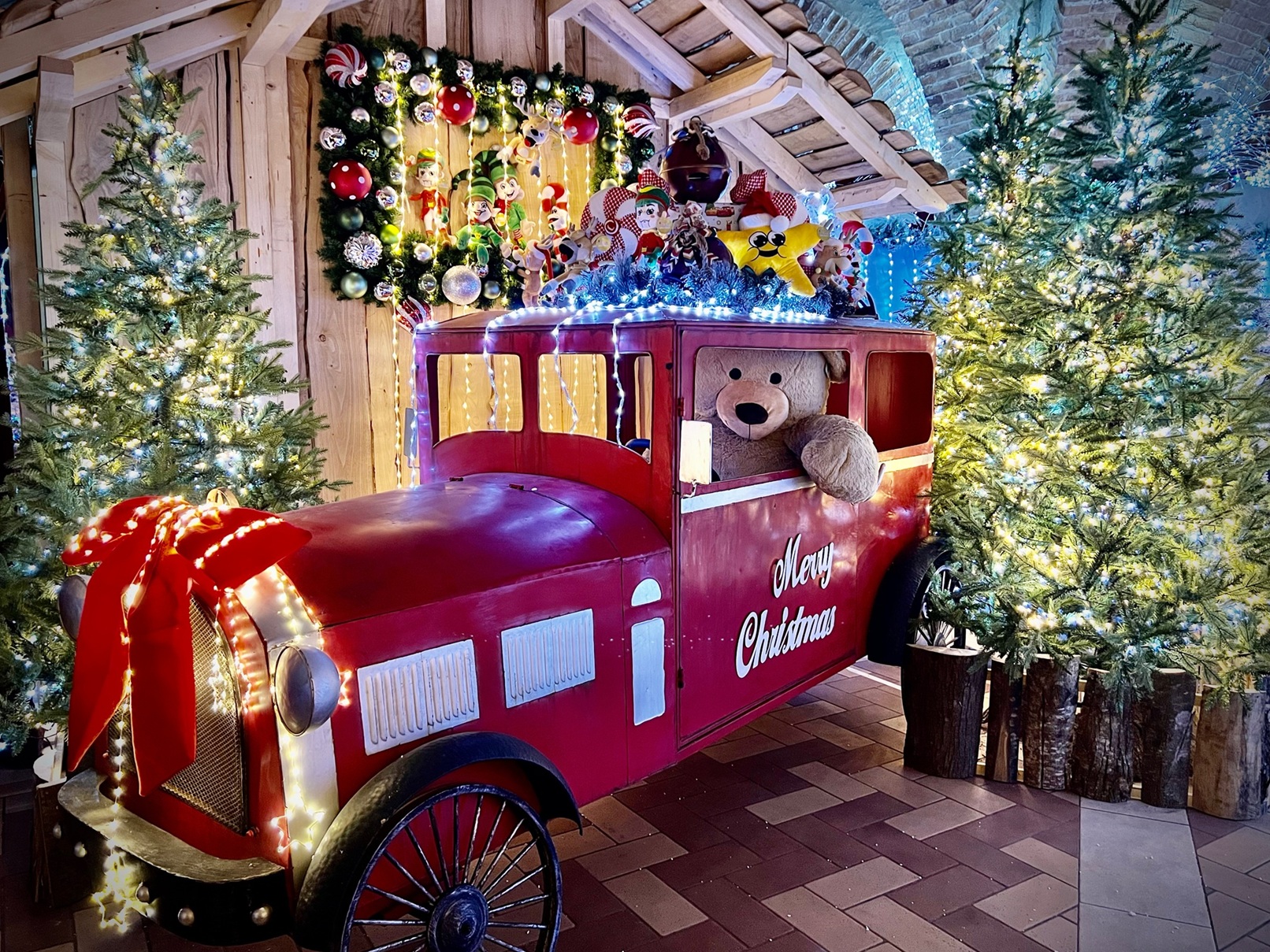 Magic Christmas magicland