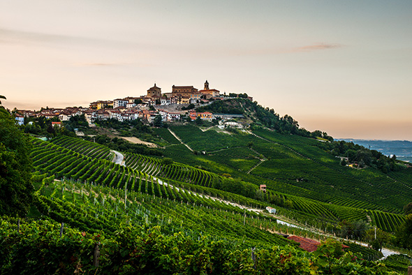 Matrimonio Piemonte UVE Rooms Wine Bar Paesaggio La Morra BB h10