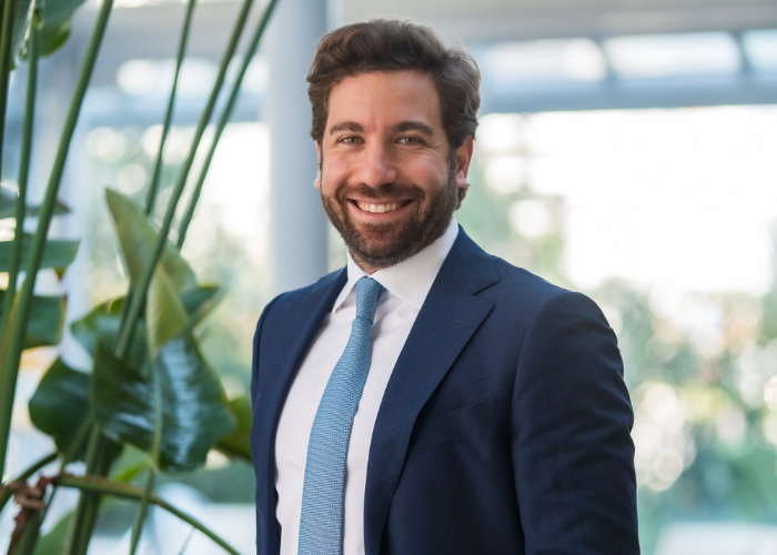 Mattia De Gennaro Ho Collection