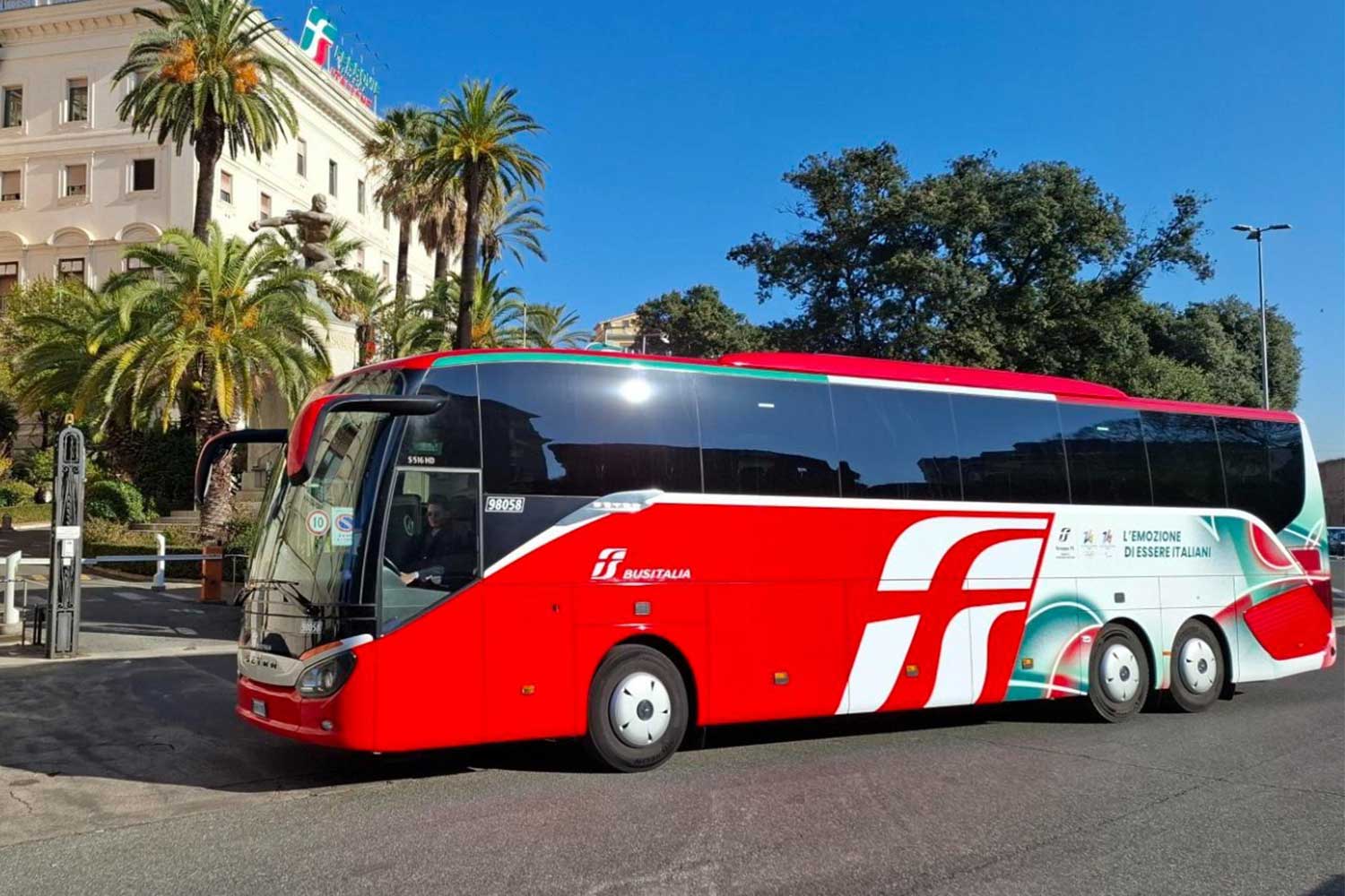 Trenitalia Cortina Busitalia