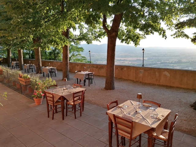borgo campello umbria dinner