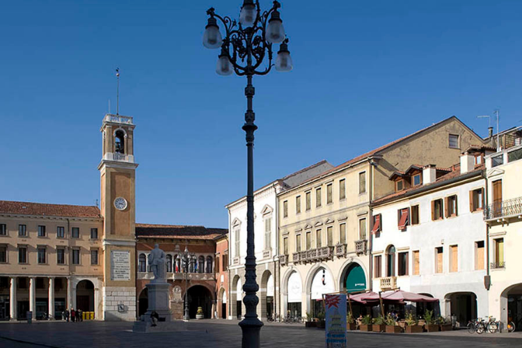 piazza-vittorio-emanuele-rovigo