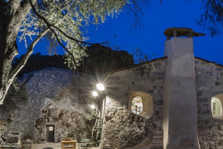 miniGallicantu-by-night