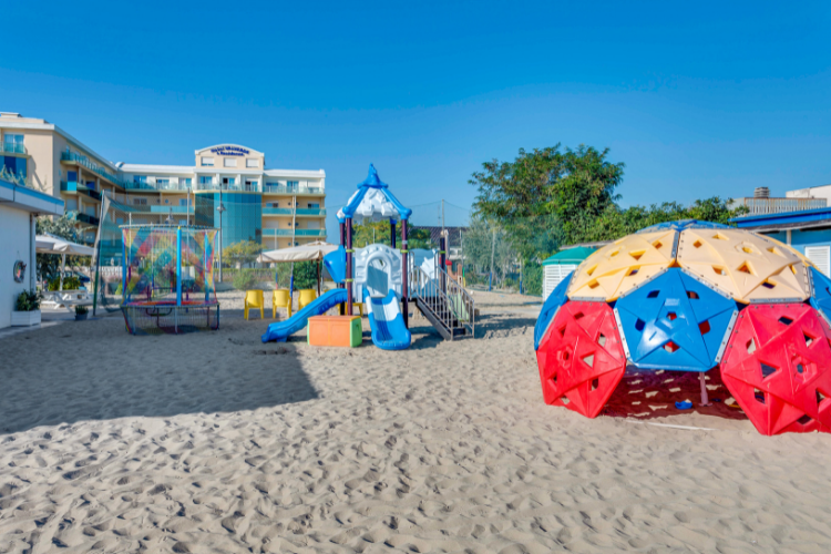 Ricci-Hotels-beach