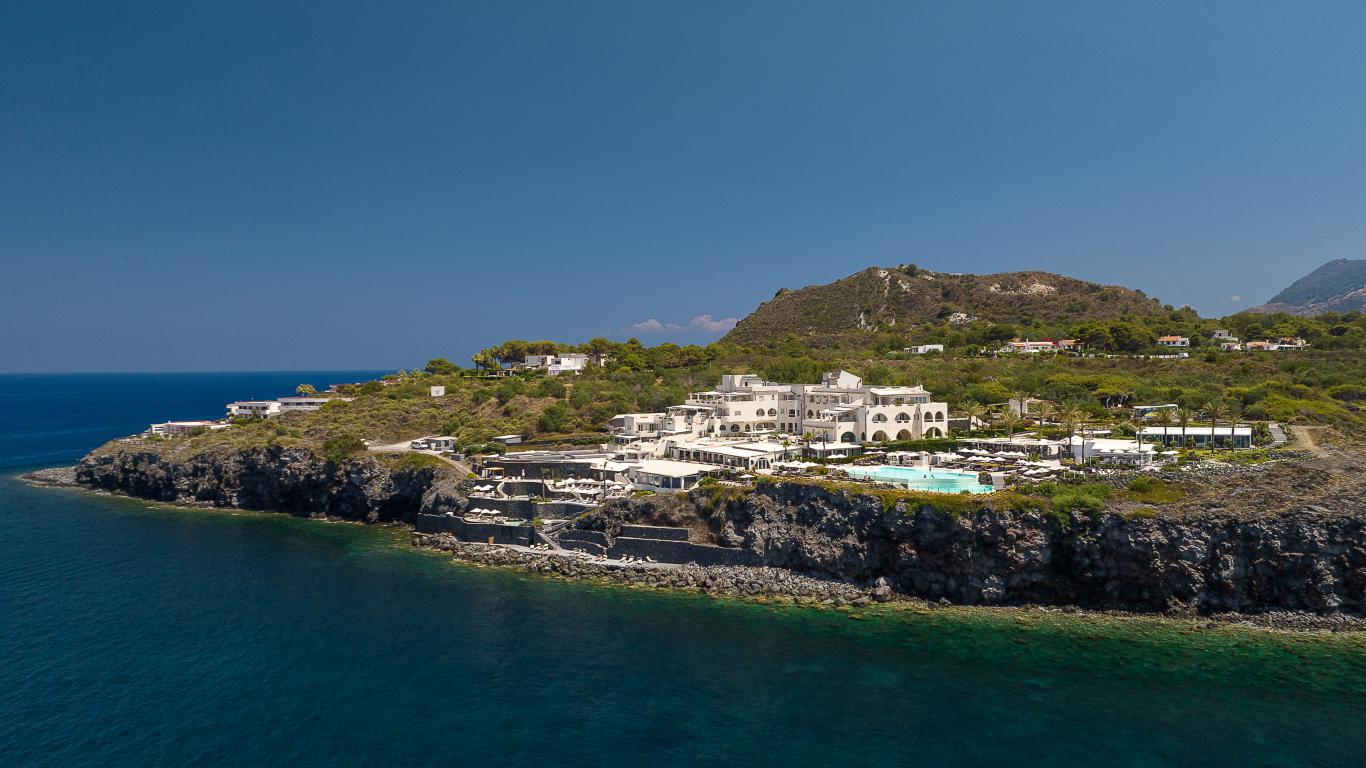 miniOvierview-Therasia-Resort-2