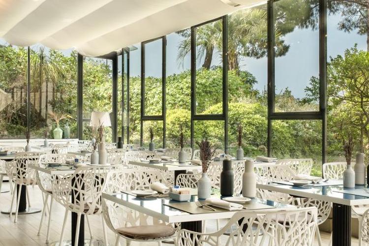 mini36---The-Nicolaus-Hotel---The-Seasons-Veranda-Ho-Collection