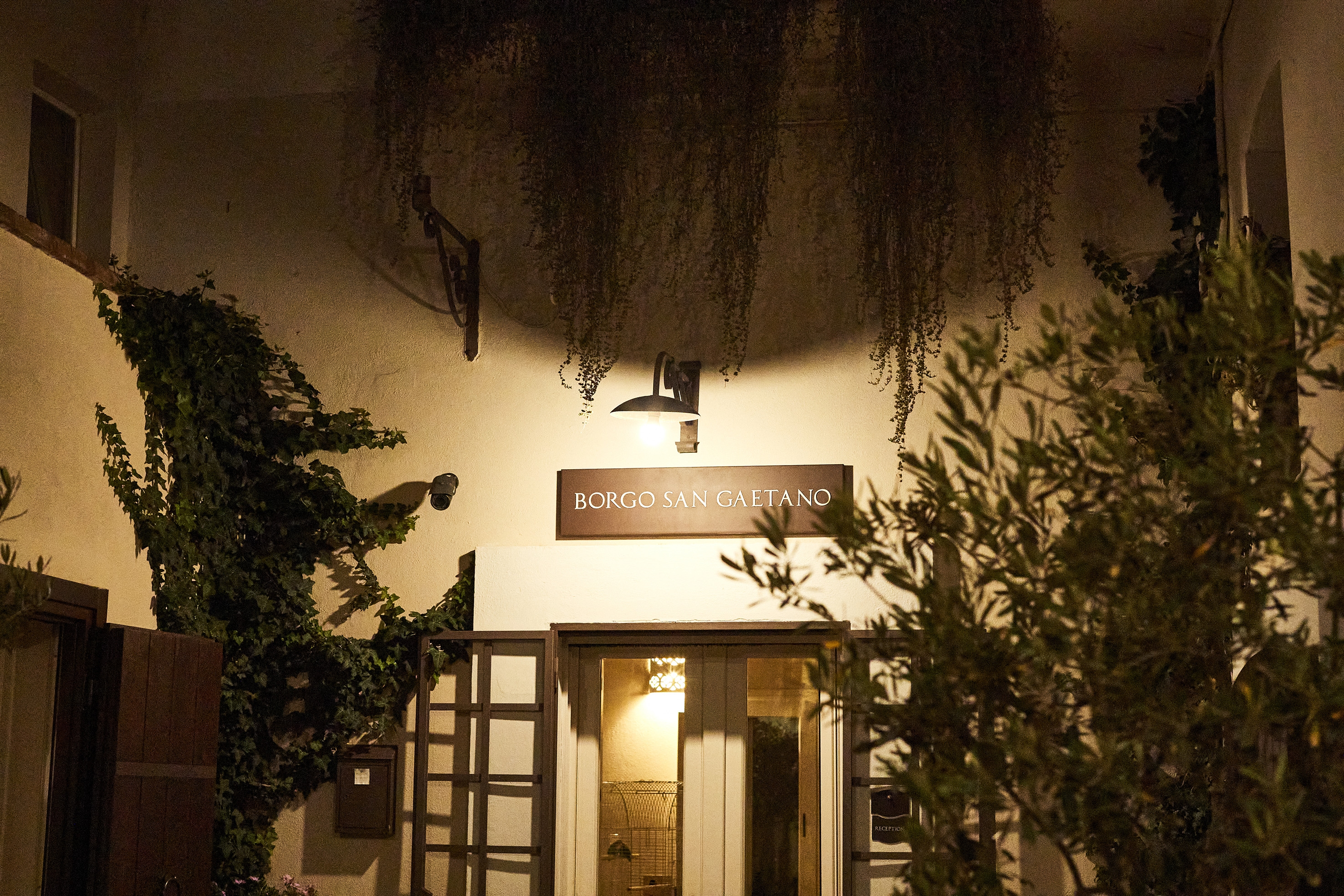 Borgo-San-Gaetano---ingresso-sera