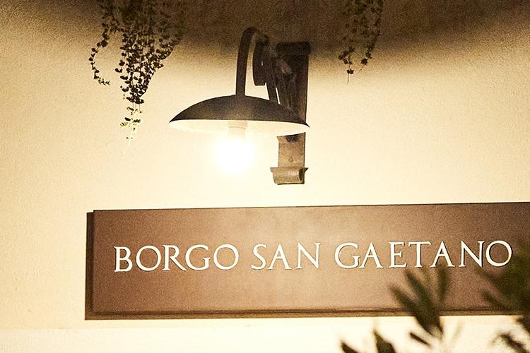 Borgo-San-Gaetano---ingresso-sera