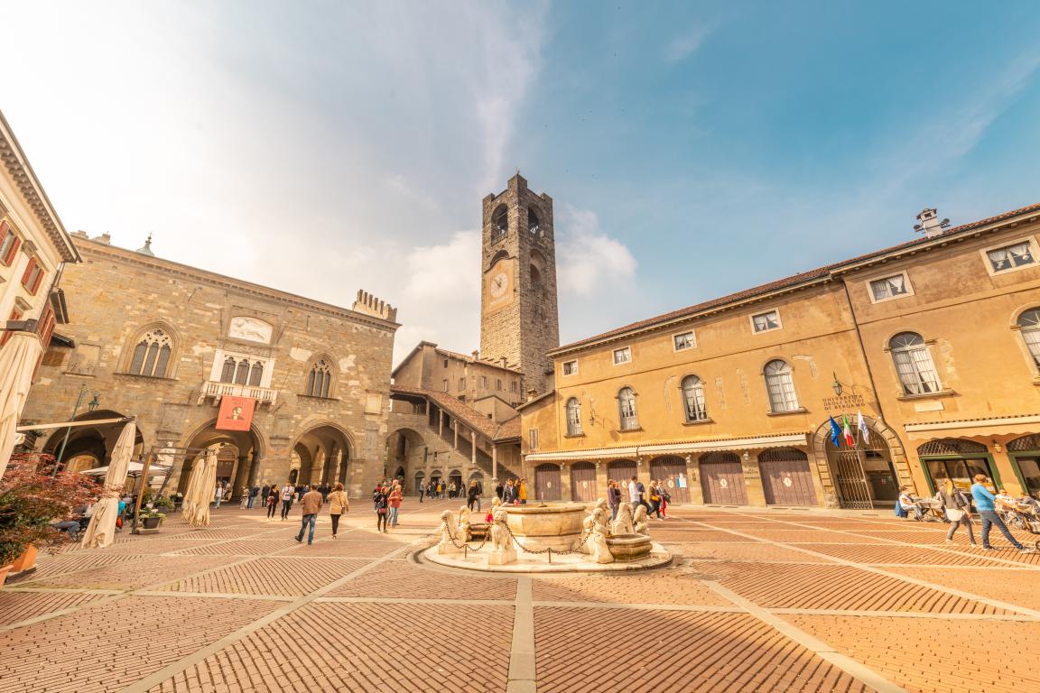 miniBergamo-Piazza-Vecchia-3-ph-Fabio-Toschi