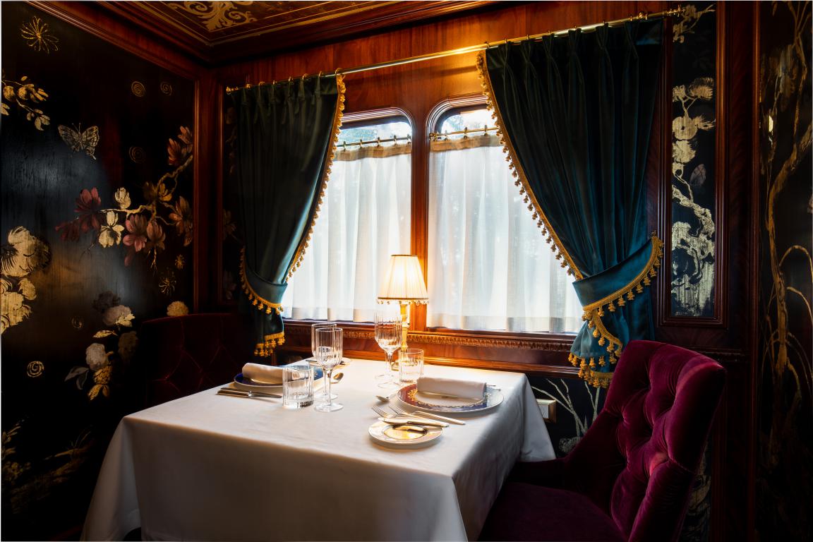 miniPalazzodiVarignanaTrenoReale-CarrozzaRistorante01