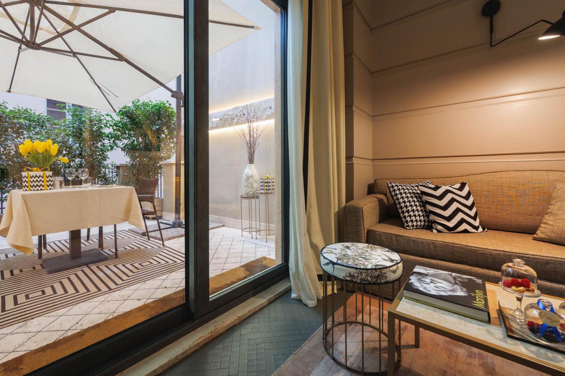 minidettagli-cameraSinger-Palace-Hotel-Roma