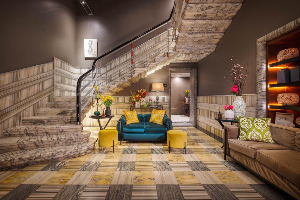 minientrataSinger-Palace-Hotel-Roma