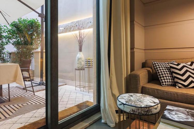 minidettagli-cameraSinger-Palace-Hotel-Roma