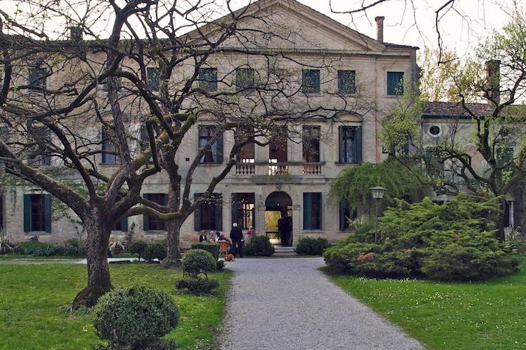 palazzo-Panigai-esterno-PN