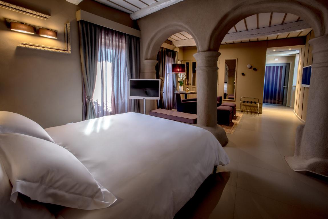 miniUVE-Rooms--Wine-Bar---Suite-BAROLO