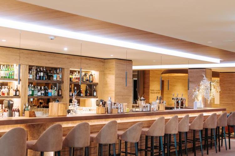 miniThe-Fire-Place-Bar