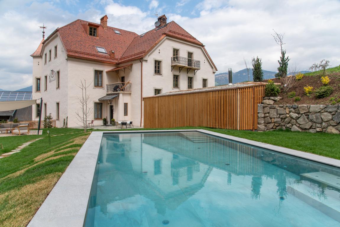 Castel Maurn credits Francesca Bocchia 