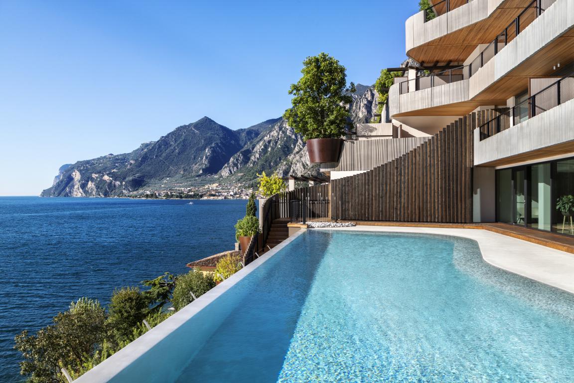 EALA, My Lakeside Dream
