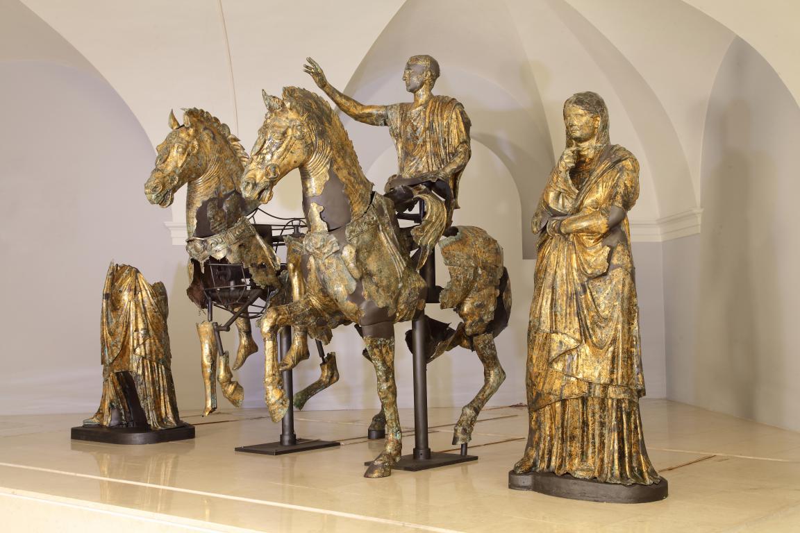 The golden bronzes from Cartoceto di Peretola