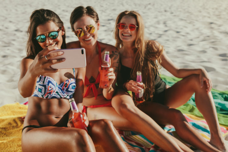 selfie postcards holidays