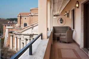 Radisson Blu GHR Rome. Off to a flying start