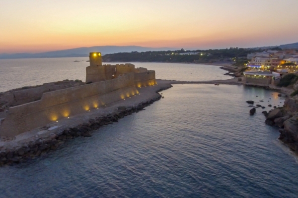 Calabria. History, art and tradition, picturesque villages and white-sand beaches