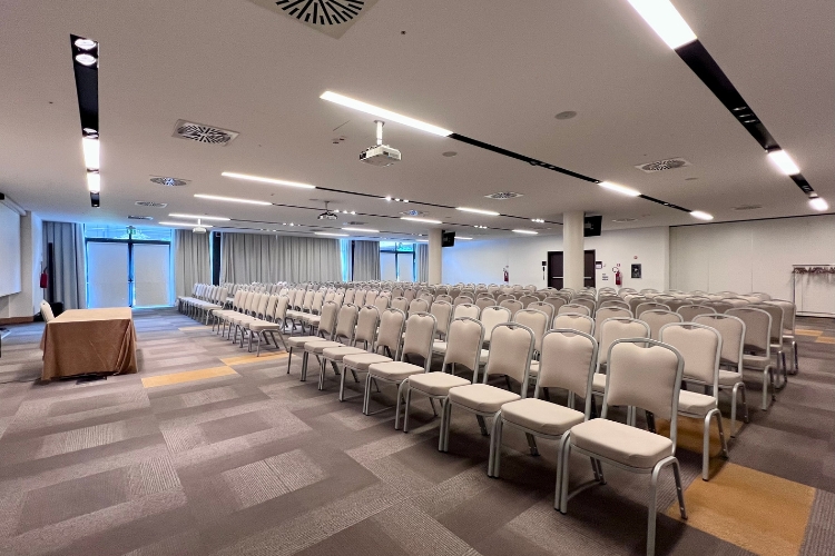 A new conference centre for GDF Hotel's Hilton Garden Inn Milan North
