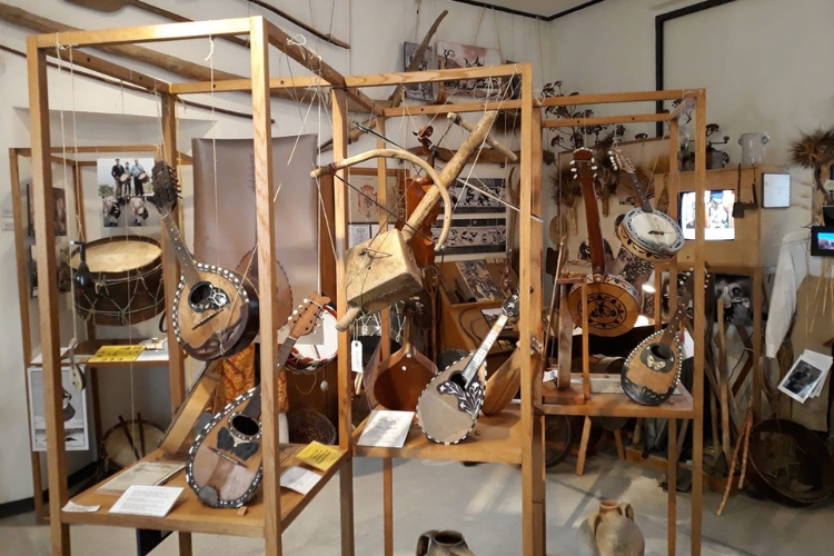 Gesso’s Museum of Popular Music: from musical instruments to chalk
