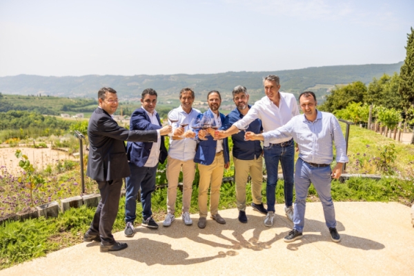 Showcasing the lush, wine-growing Valpantena valley close to Verona