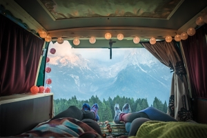 Explore Piedmont at Easter with itineraries from Yescapa, the European camper sharing platform 