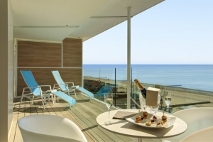 Almar Jesolo. New owners with Hnh Hospitality management