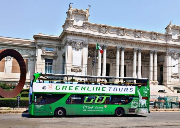 Green Line Tours: Rome the magic of Rome at Christmas by bus
