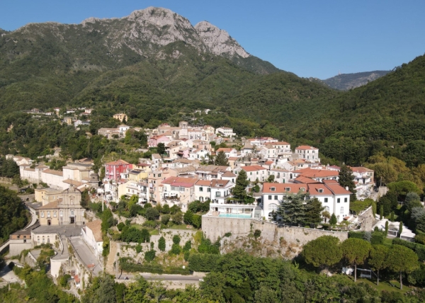 Hotel Scapolatiello. A hillside oasis of history and serenity 