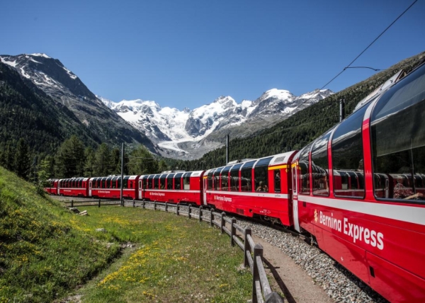 Switzerland’s Rhaetian Railway scenic trains