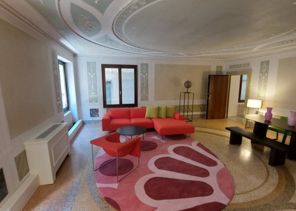 Palazzo dei Fiori. Serviced apartments by Room Mate open in Venice