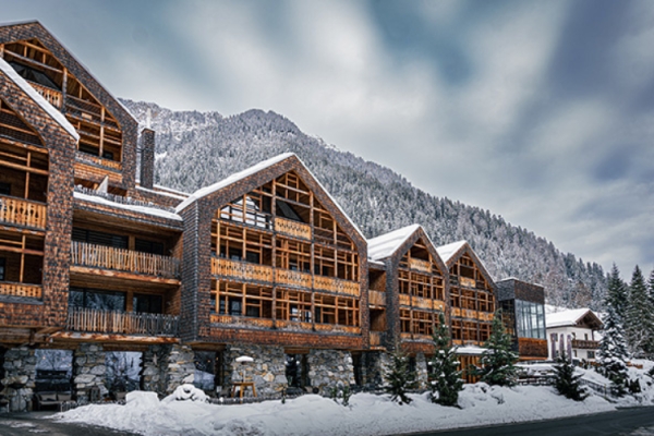 Tenne Lodges &amp; Resort (BZ) for enchanting stays and a Christmas market 