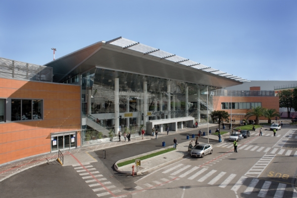 Naples Airport: runway closure works postponed to November 2026