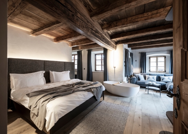 Steinbock Castle close to Bolzano for romantic getaways on Valentine's Day