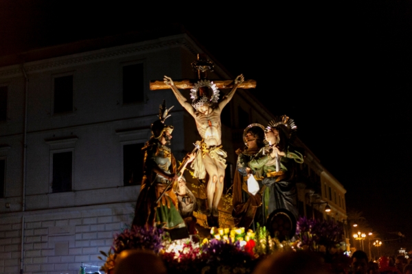 Spring in Sicily. Easter with music, crafts and ancient customs
