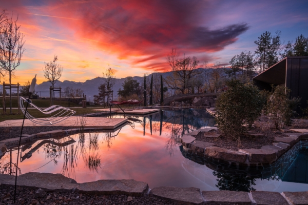 Summer escapes for couples. Romantic hotels and resorts in the North of Italy