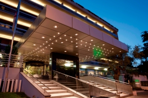 Courtyard by Marriott Rome Central Park invests in defibrillators and CPR training