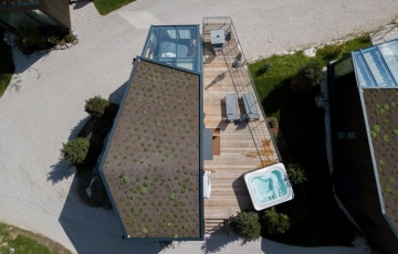 Glamping. Chic eco-sustainable lodgings from Italy’s southern coast to the Dolomites