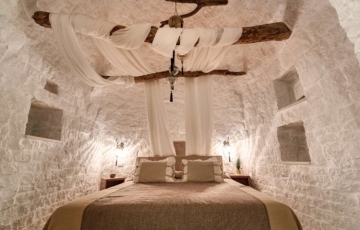 Autentico Hotels adds the Villa Riviera and the Leonardo Trulli 
