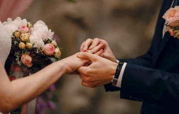 ‘In Lazio with love’: Italian region offers couples a €2,000 payment to get married