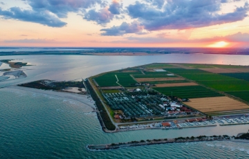 Luxury holiday in the Po Delta. Nature and pristine beaches